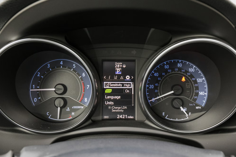 Toyota Corolla iM - Image 13