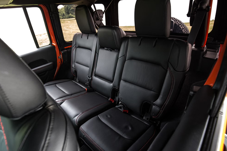 2018 Jeep Wrangler Unlimited Rubicon V-6 8AT - Image 9